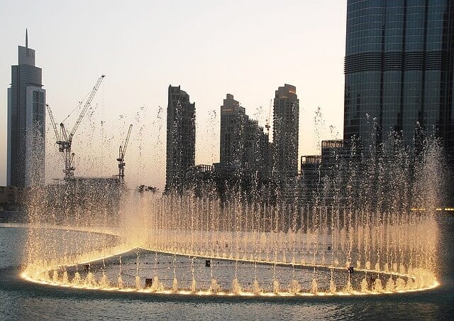 Dubai Fountains מזרקות דובאי